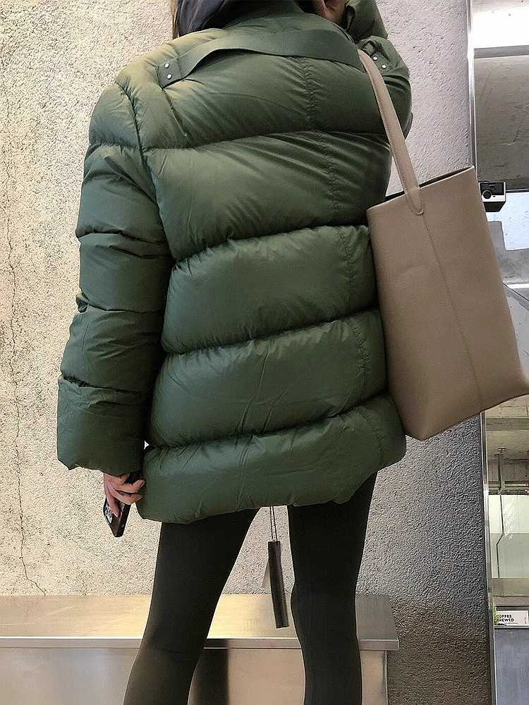 Warmer dunkelgrüner kragenloser Baumwollmantel für Damen